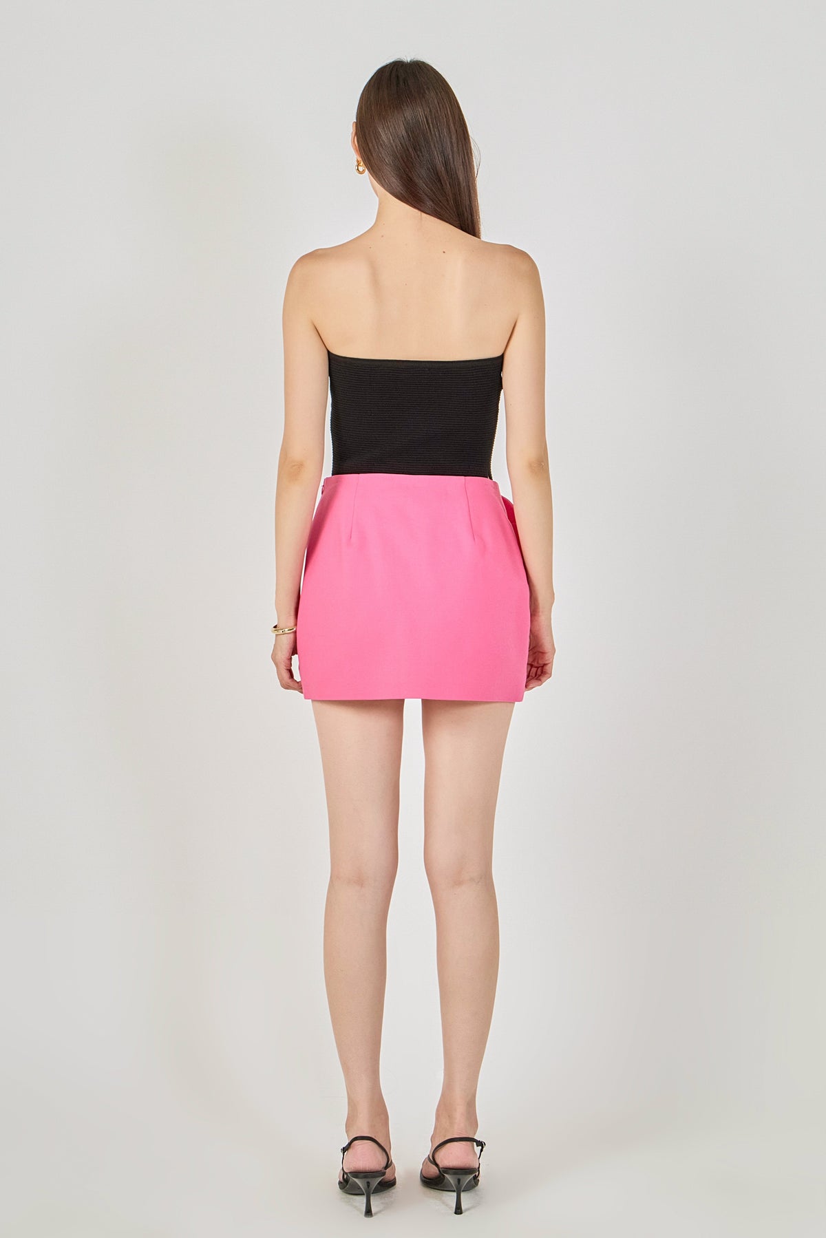 Endless Rose Exclusive | Flower Applique Low-Waisted Mini Skirt