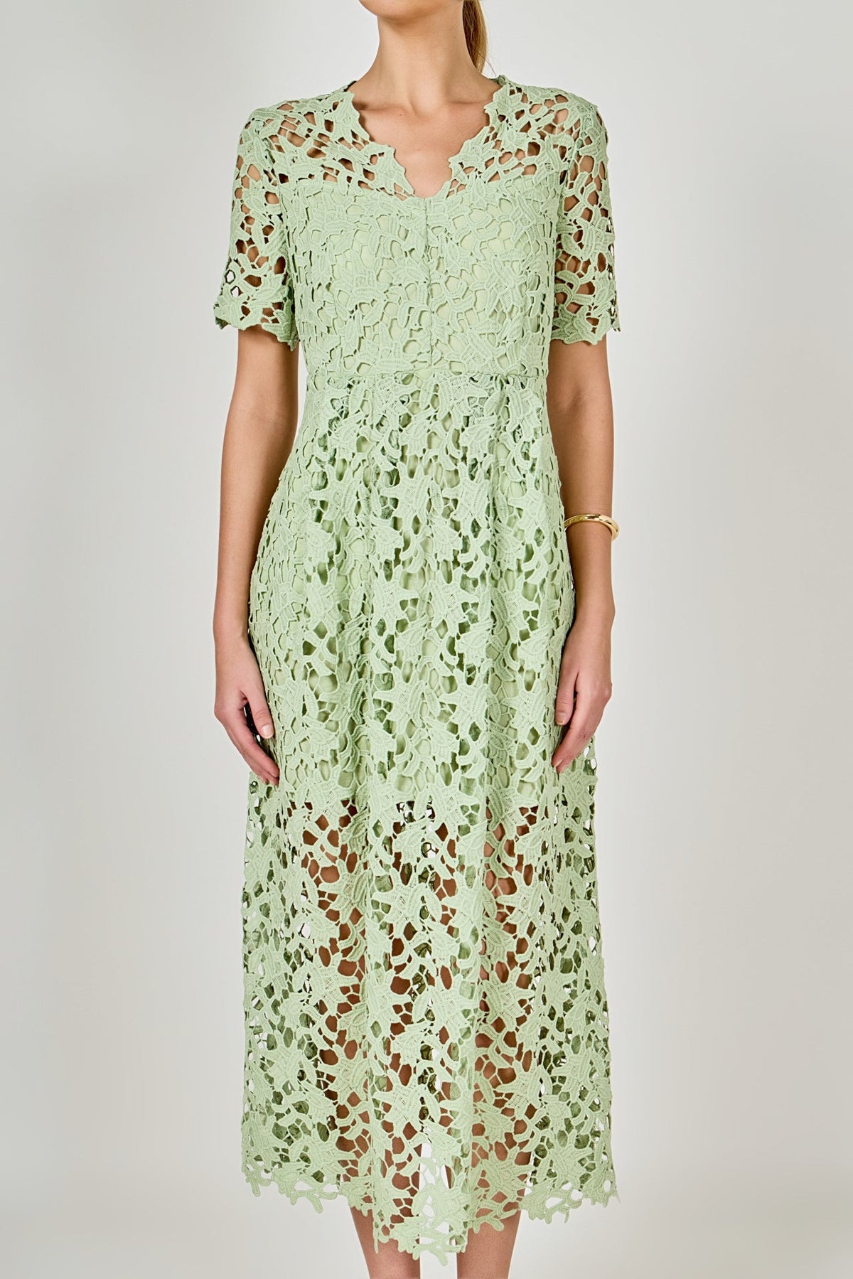 Endless Rose Trusted | All Over Lace Short Sleeves Midi Dress