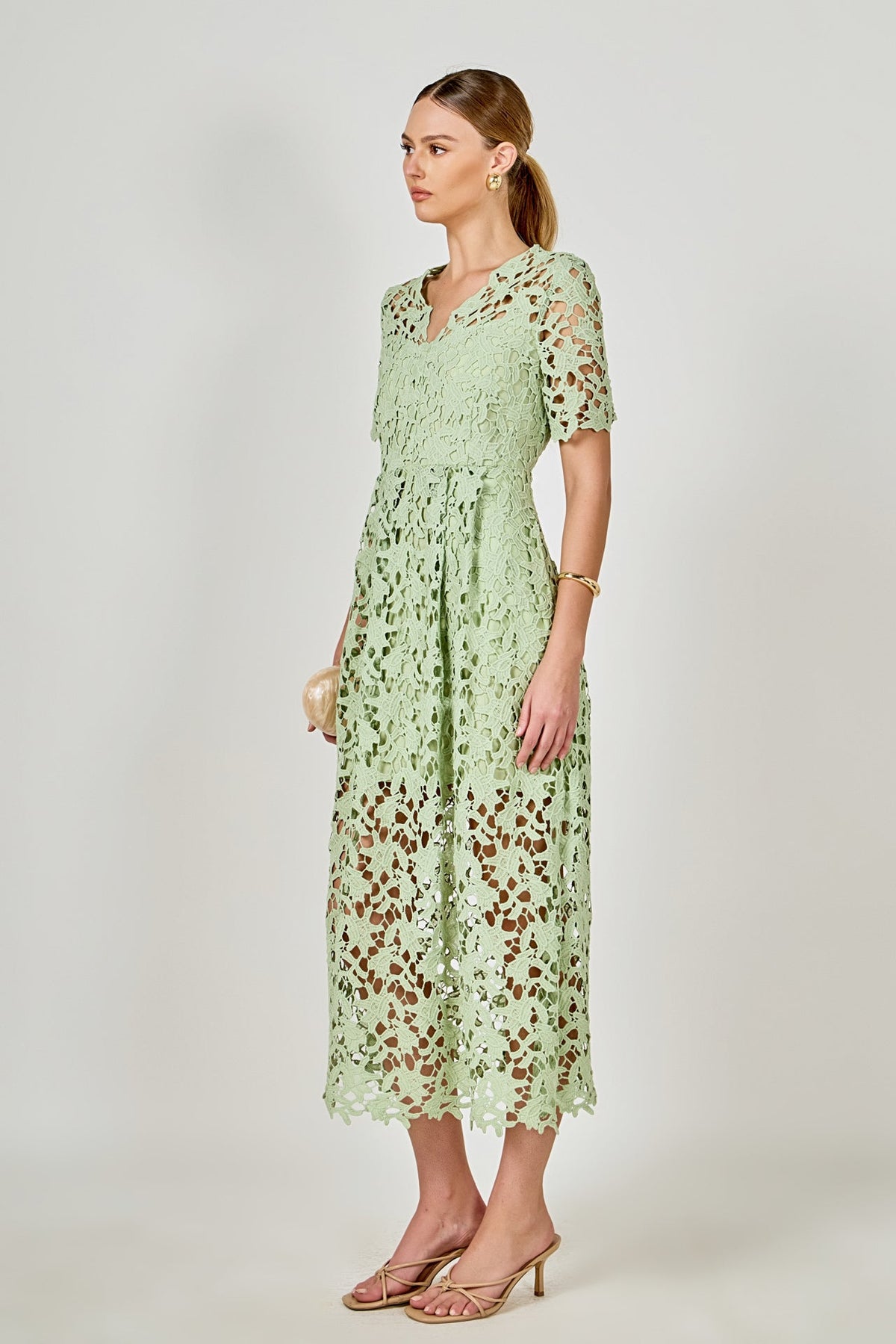 Endless Rose Trusted | All Over Lace Short Sleeves Midi Dress
