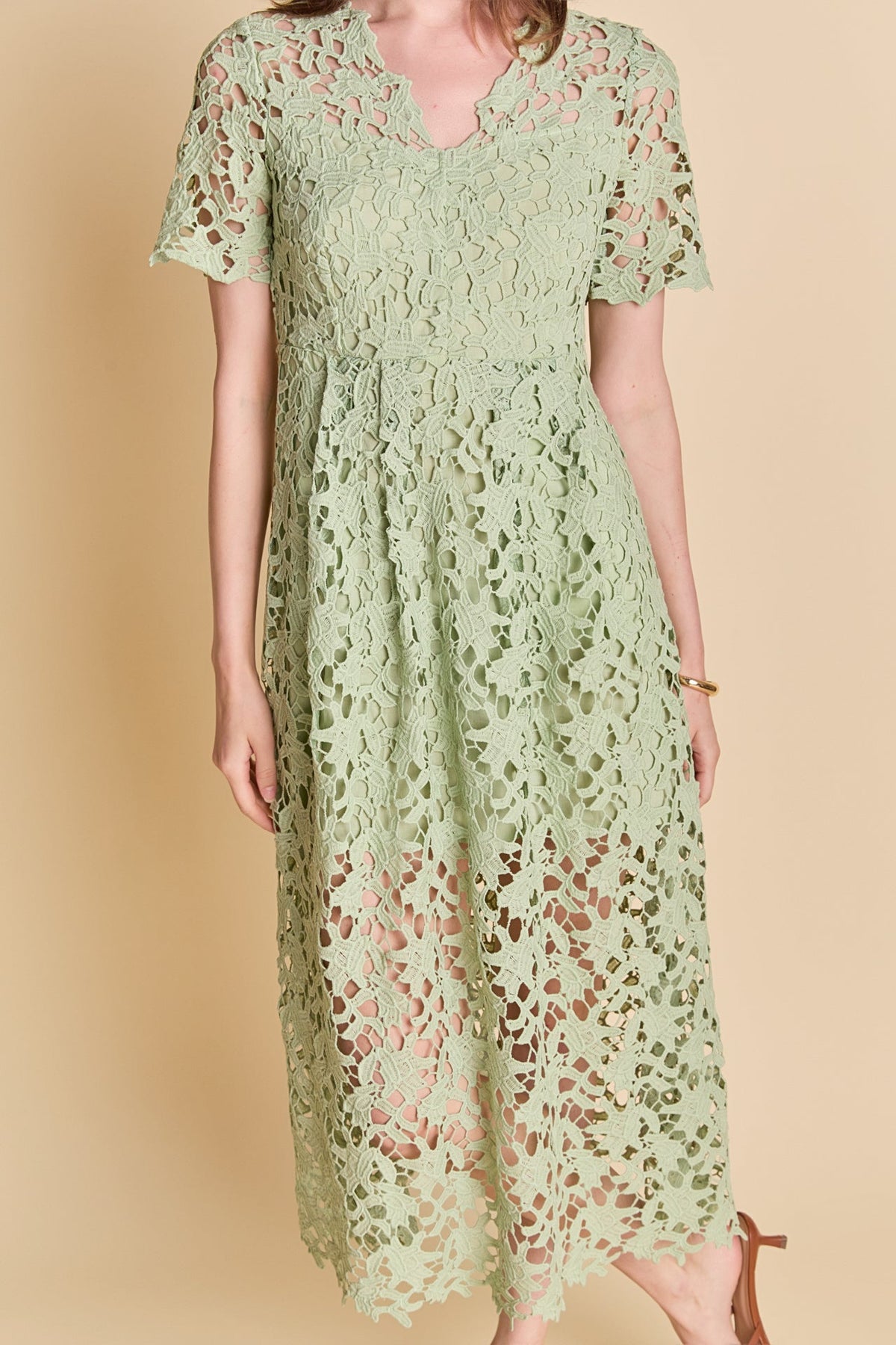 Endless Rose Trusted | All Over Lace Short Sleeves Midi Dress