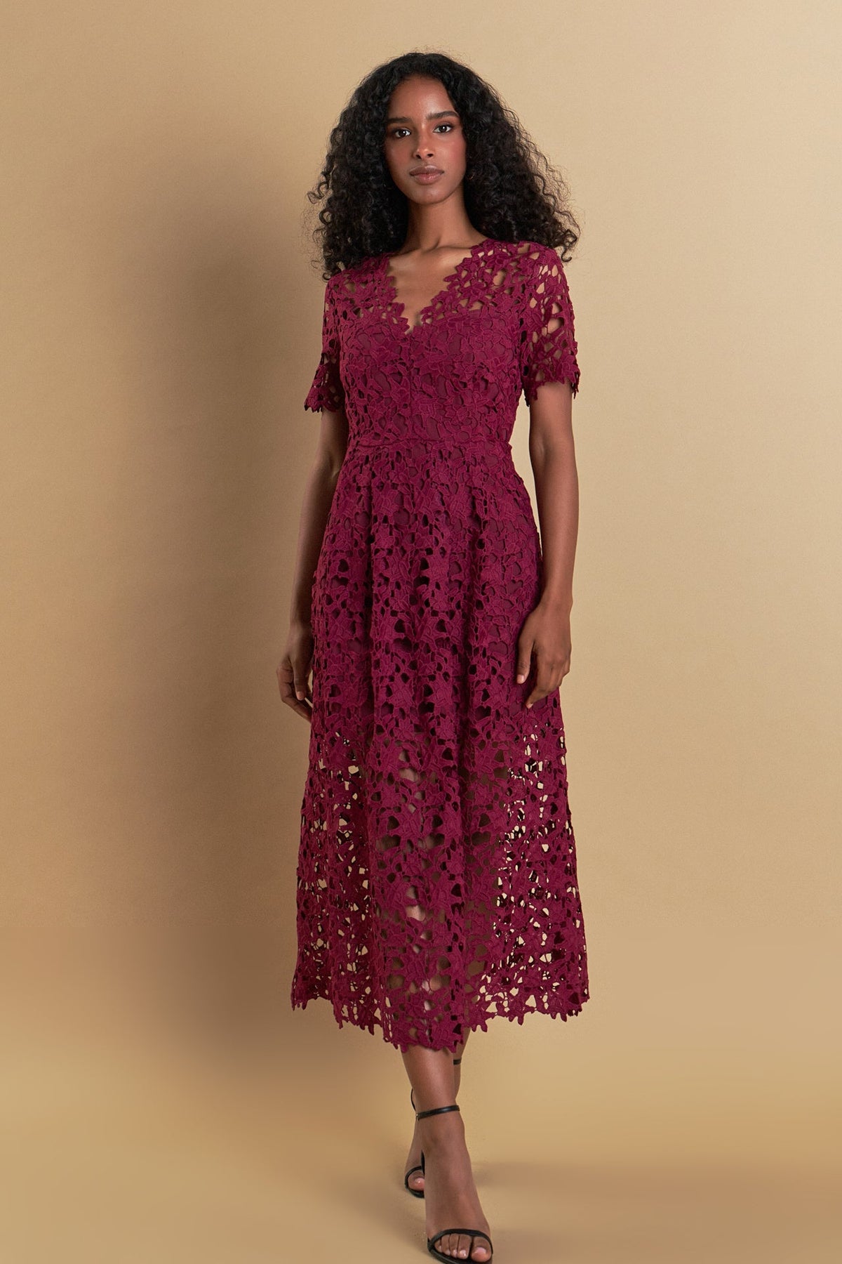 Endless Rose Trusted | All Over Lace Short Sleeves Midi Dress