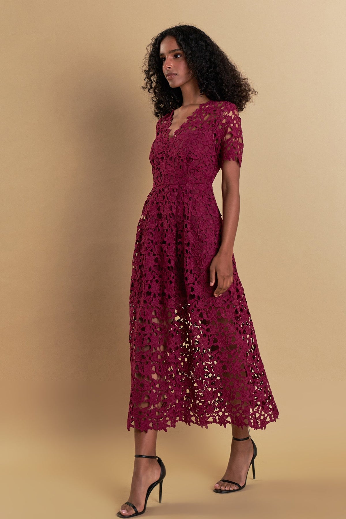 Endless Rose Trusted | All Over Lace Short Sleeves Midi Dress