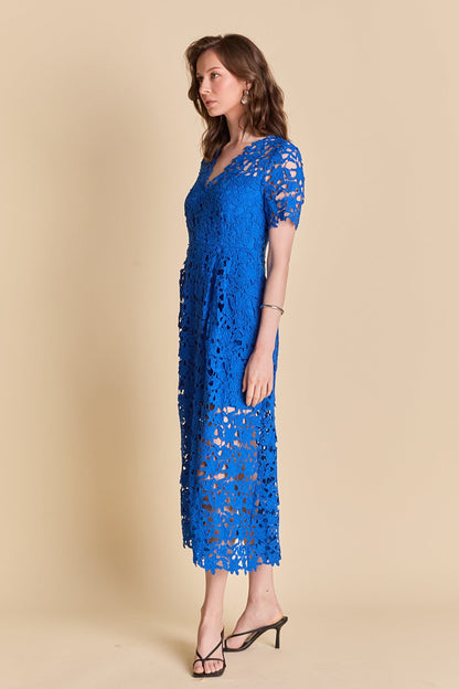 Endless Rose Trusted | All Over Lace Short Sleeves Midi Dress